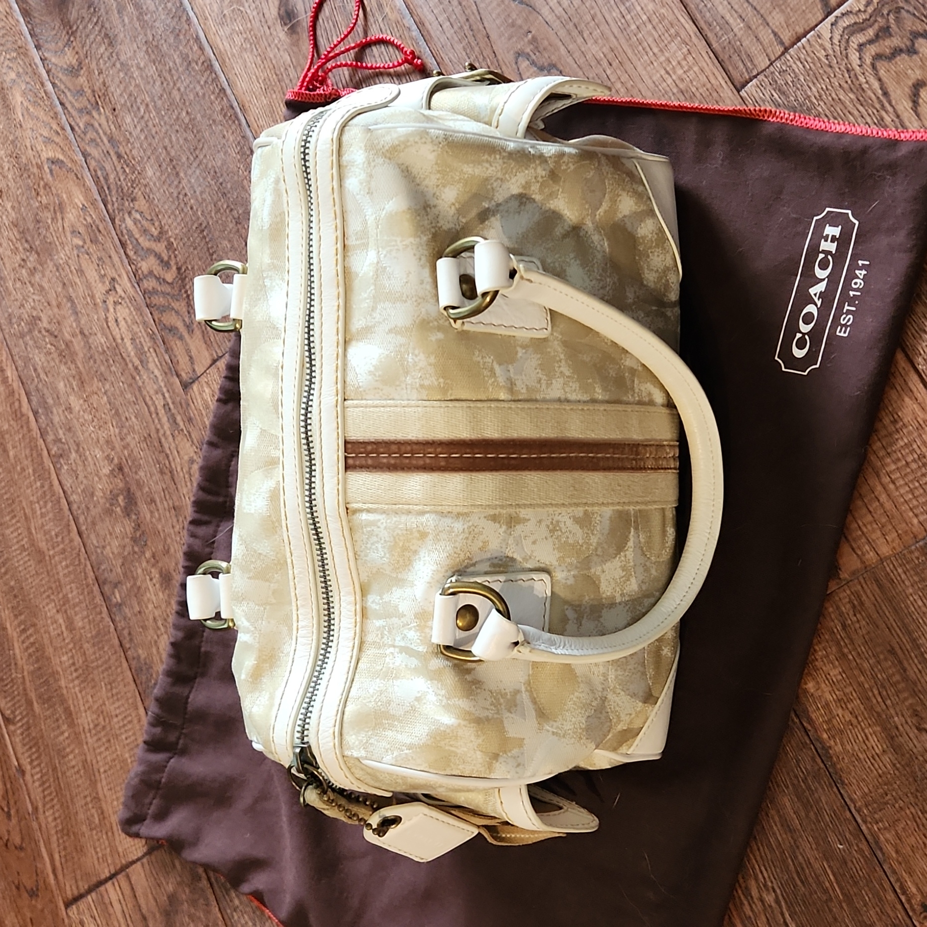 Beige Coach Sachel